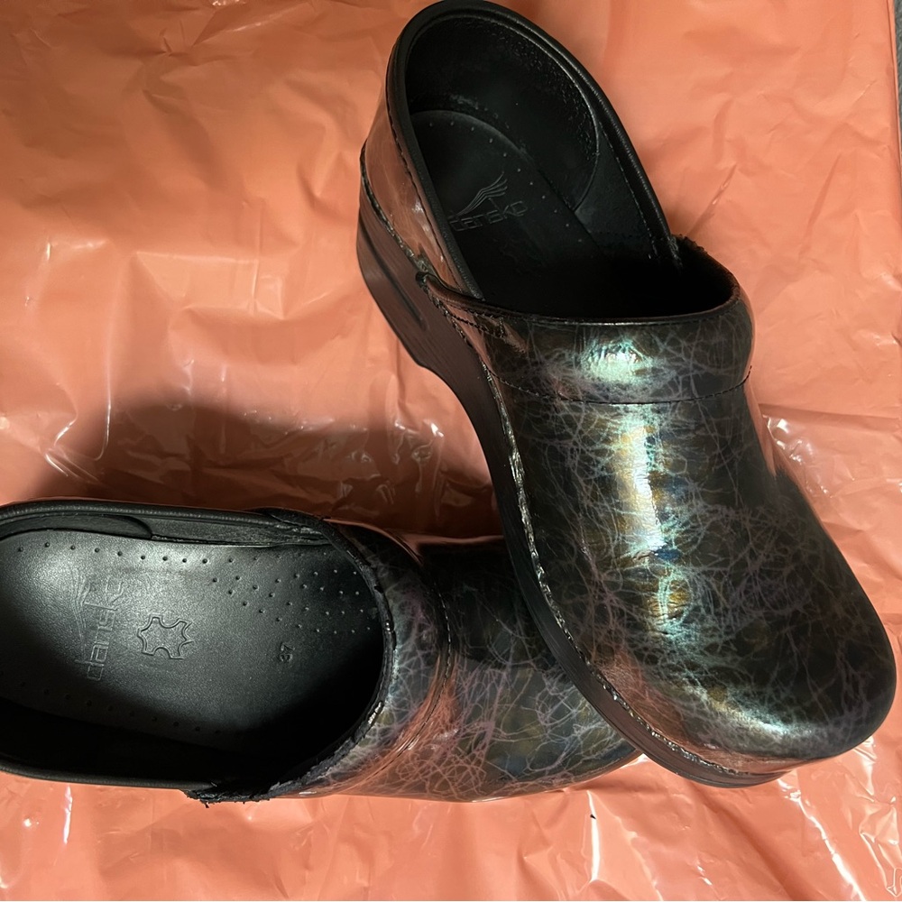 DANSKO Danish Clog Excellent Condition (originally $145) - Picture 4 of 12
